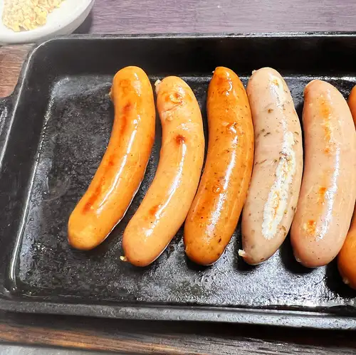 ソーセージ盛り合わせ