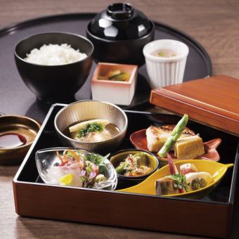 Lunch benefit [Online reservation only] Shokado Kaishoku one drink service