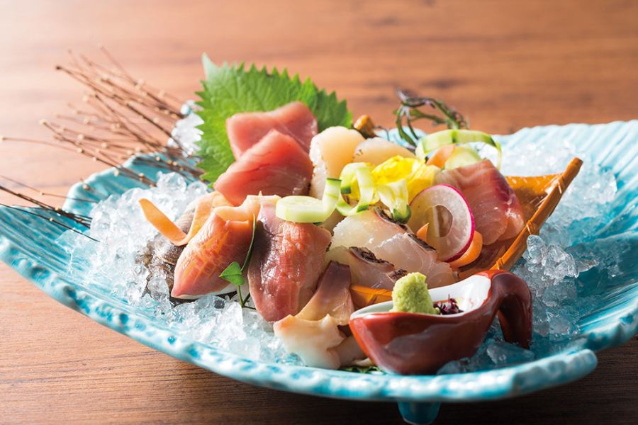 [Outstanding freshness with direct delivery] Sashimi treasure assortment for 1 person