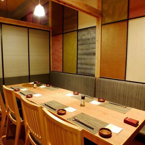 We have large and small private rooms, so you can eat without worrying about your surroundings.