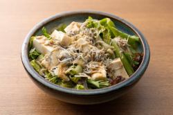 しらすと豆腐のゴマダレサラダ