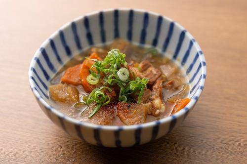 たなぼた牛モツ味噌煮込み
