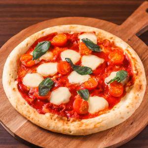 チェリートマトとバジルのマルゲリータ