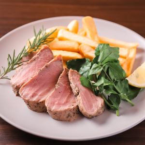 豚ヒレ肉のやわらかローストポーク