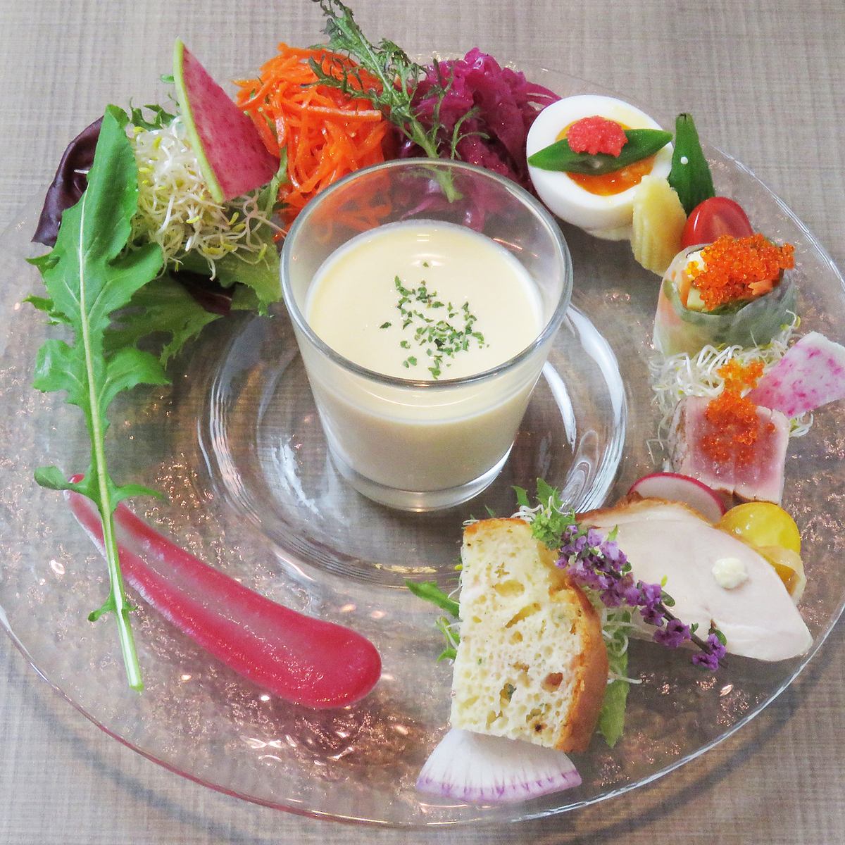 フレンチ御膳【アミューズ、彩り前菜　スープ、メイン、雑穀米】