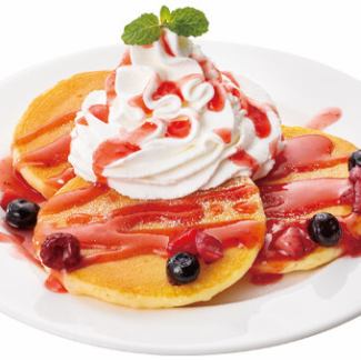 ホイップパンケーキ ミックスベリー
