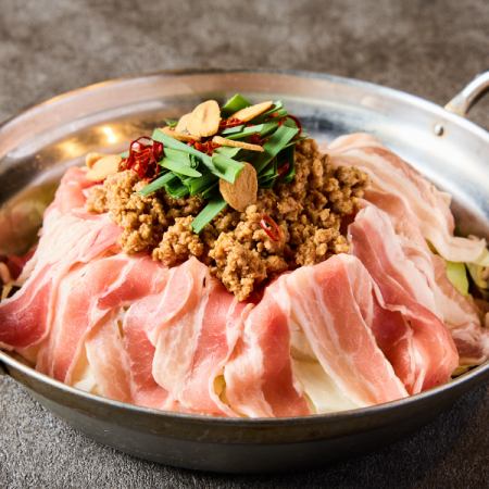 【なごや名物堪能コース】坦々肉鍋・味噌カツなど/3時間飲み放題付き全9品4,500円