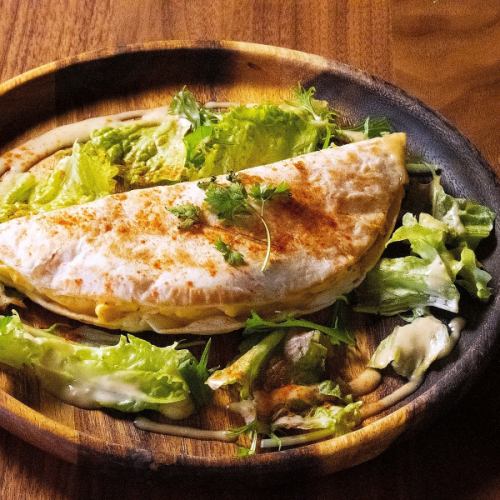 OLD SCHOOL名物！トルティーヤオムレツ