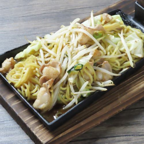 ホルモン焼きそば/ホルモン焼うどん 