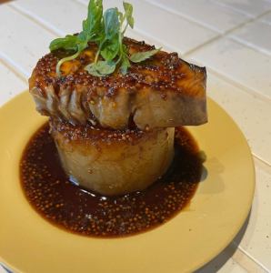 ブリ照り大根~粒マスタード照り焼きソース~