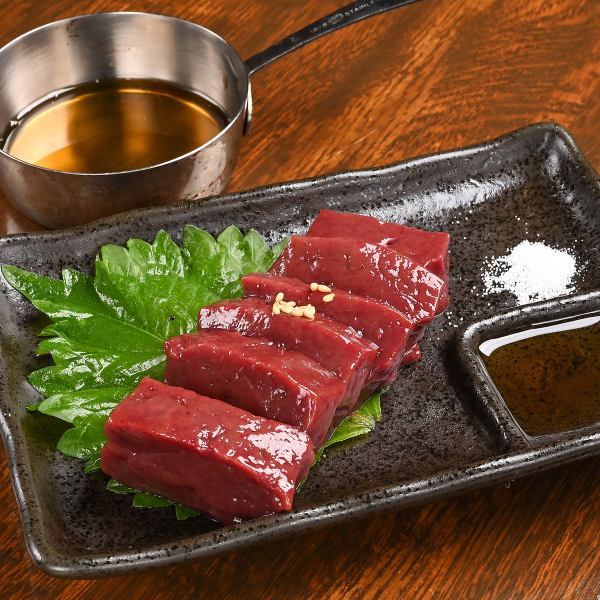 鮮度抜群!旨みたっぷり!『炙りレバー』