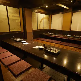 10名～12名様程度まで◎掘りごたつの個室です。大人気のお席なのでお電話にてお問い合わせをお願い致します。