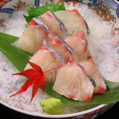 シマアジ