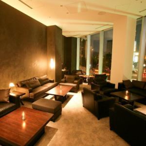 It is a sofa seat on the second floor.We will prepare seats according to the number of people.(Sofa charge, 1,100 yen for seat reservations, 500 yen for course reservations/after dinner time)