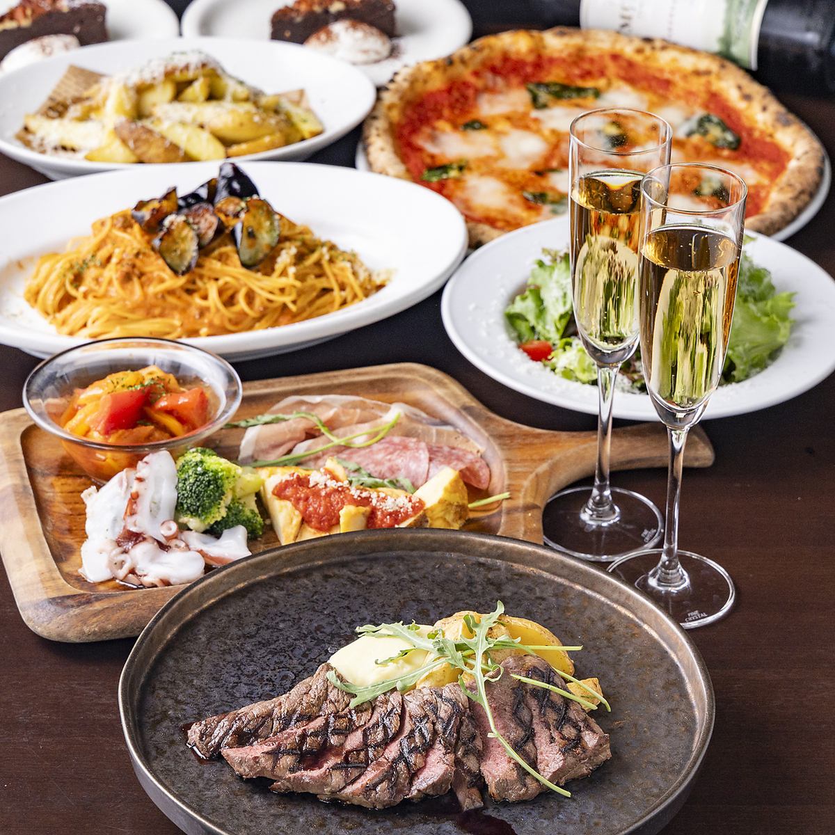 日～木曜日限定で3時間飲み放題付コースが5,500円で実施中◎