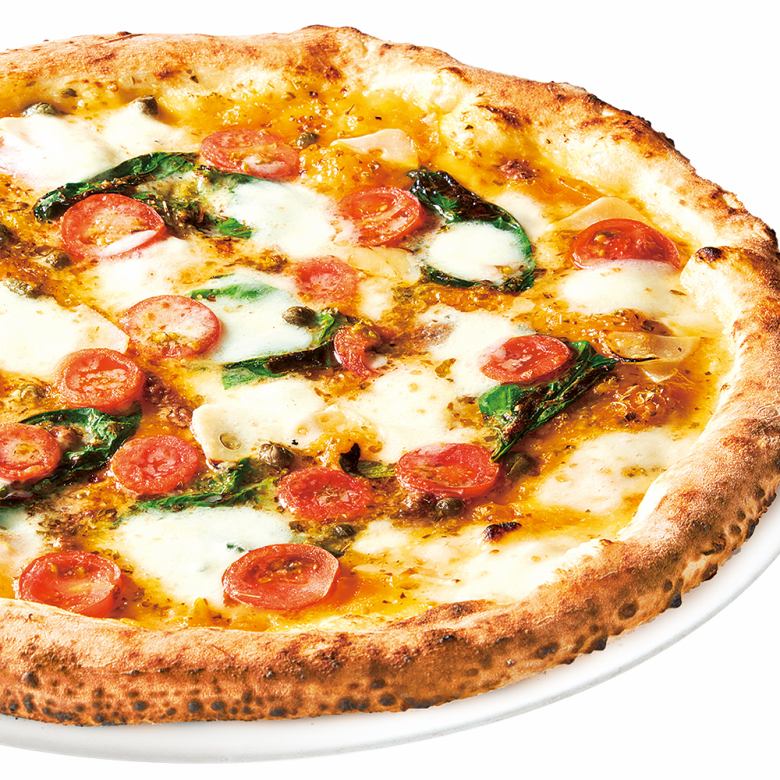 황금 토마토와 멸치 마르게리타