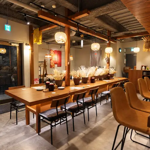 Recommended for solo diners and couples alike.