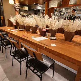 Enjoy the immersive experience of watching the chefs at work right before your eyes at our counter seats.