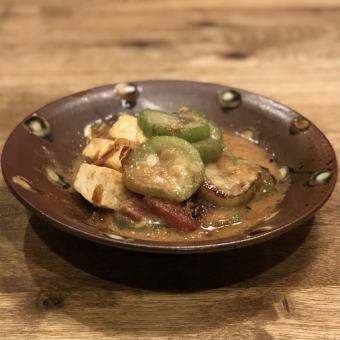 ナーベーラーンブシー(ヘチマの味噌炒め)