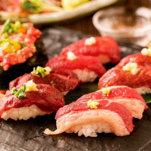 [No.1 popularity] 10 types of meat sushi with long yukhoe! <120 minutes all-you-can-eat and drink> [Premium meat sushi course] 3,429 yen