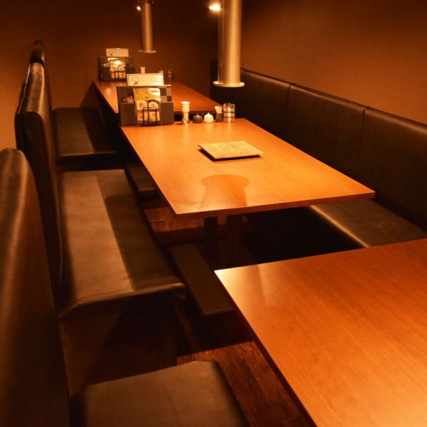 The Japanese-modern calm space can be used for any occasion.Business receptions, dinners, banquets, drinking parties, dates, anniversaries, etc. Banquets for up to 36 people are also OK! From small drinking parties to large banquets, please leave it to Ushitora.