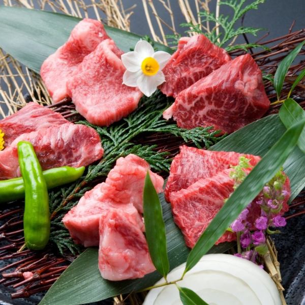 豪華な盛り合わせで焼肉を堪能！