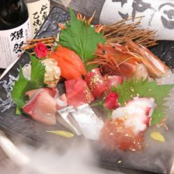 Roasted squid frost squid / mackerel sashimi