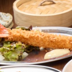 めっちゃデカいっ!大海老フライ