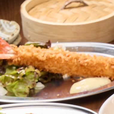 めっちゃデカいっ！大海老フライ