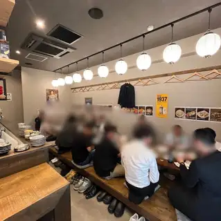 温かみのある雰囲気でゆったりとくつろげます^^
