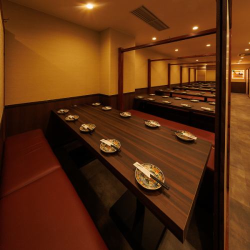 <p>40名～80名までOK☆大人数でご宴会が可能です★お店丸ごと貸切などはお気軽にご相談下さい。</p>