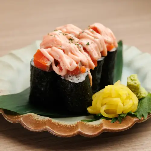 サーモン明太マヨ巻き
