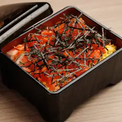 サーモンいくら重