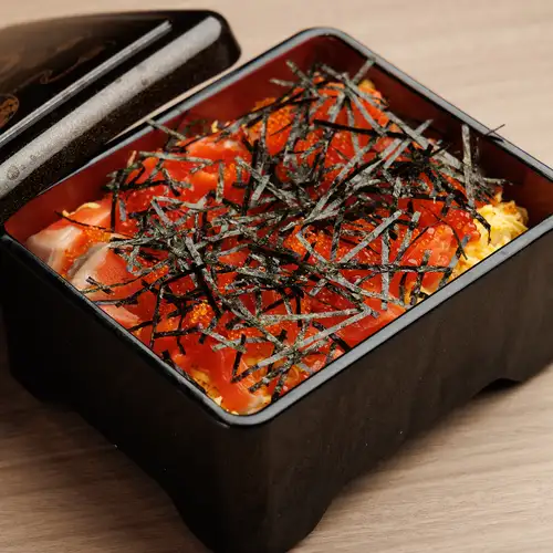 サーモンいくら重