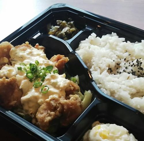 Lunch time bento box sales start! 11:30~ until sold out♪