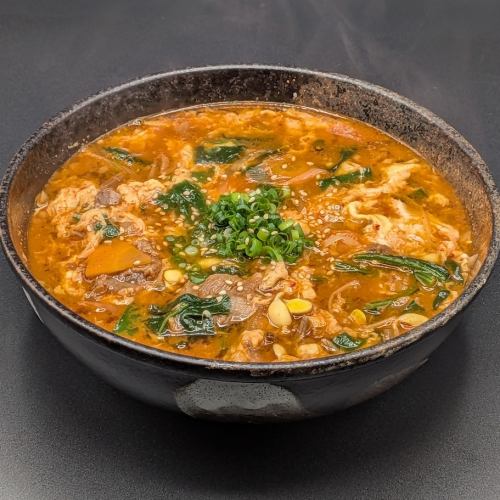 [辛] ユッケジャンクッパ