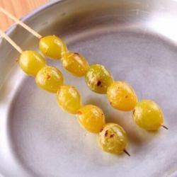 [In season] Charcoal-grilled ginkgo nut (1 stick)