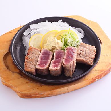 まぐろレアステーキ
