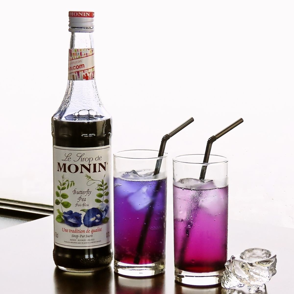 We also have a wide variety of cocktails that go well with meat dishes.