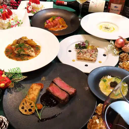 《2026Xmas》帆立貝、オマール海老、A5和牛もも肉のロティなど全9品■18,000円（12/21・22）