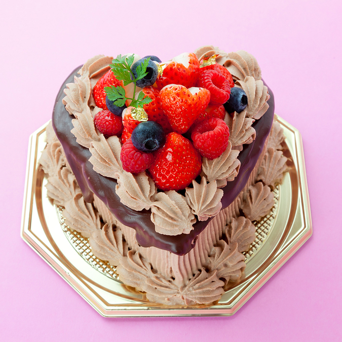 ハート型生チョコデコレーションケーキ】お持ち帰りのネット予約は