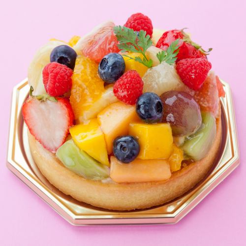 [Seasonal Tarts] We will prepare sizes 4 to 6 according to your request.No. 4 2,592 yen~ (tax included)