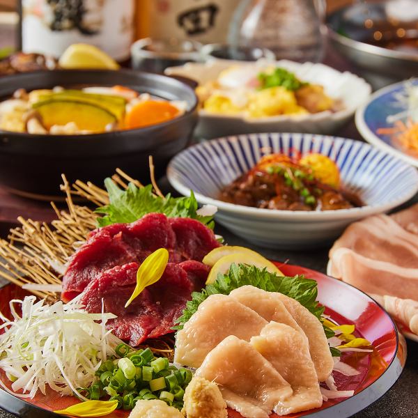 [Enjoy local cuisine from all over Kyushu] There are many famous dishes that go well with alcohol, such as Kumamoto's famous horse sashimi and Fukuoka sesame amberjack ◎