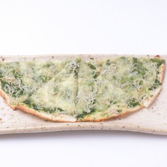 銀魚生海苔薄披薩（半份）