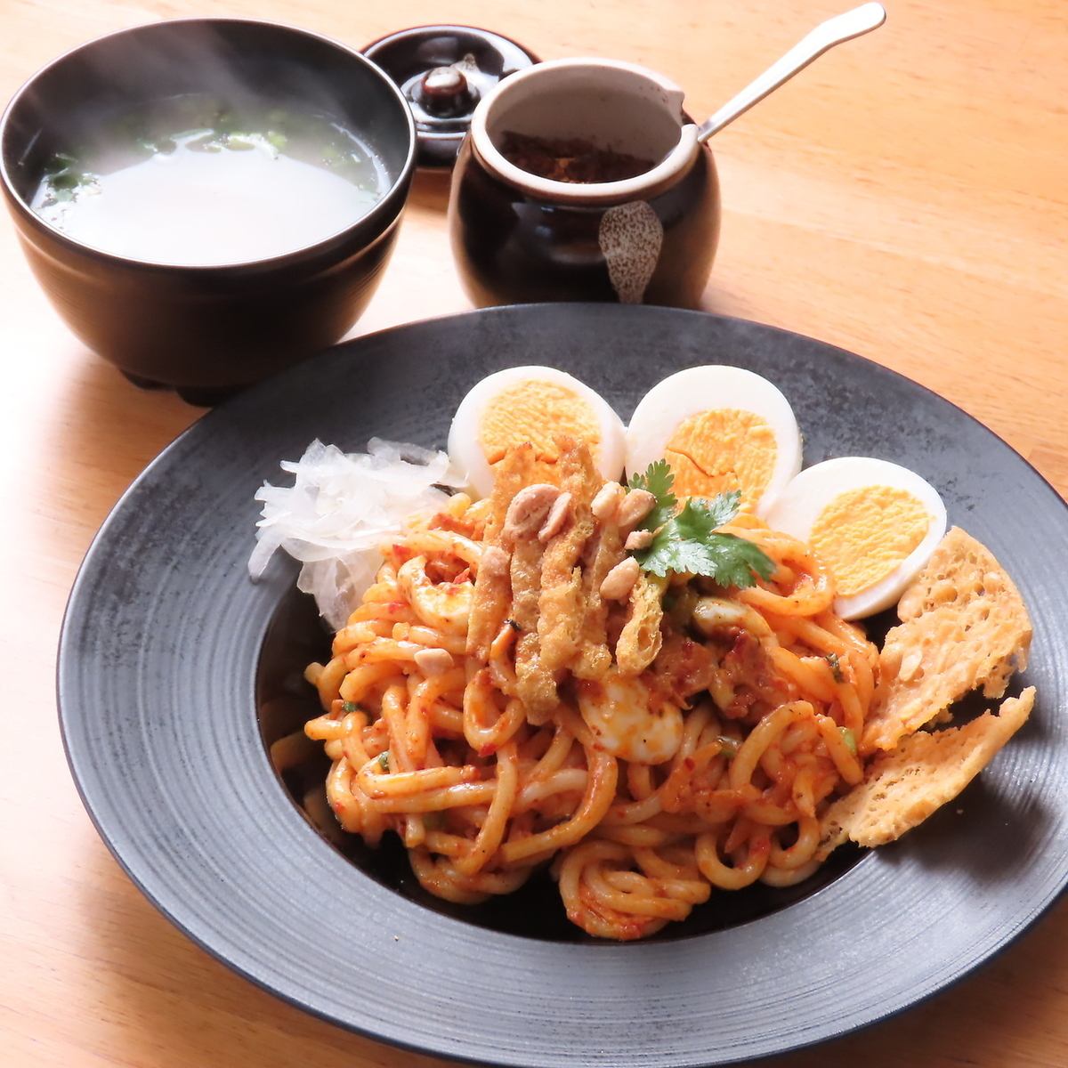 本格ミャンマー料理をご堪能下さい！