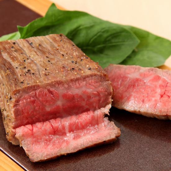 Not only fresh fish! Domestic Japanese black beef is a popular menu hidden in nature ☆