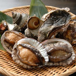 [New Year's Party] [8 dishes] Bluefin tuna x live abalone x grilled scallops Shellfish course 7500 ⇒ 7000 yen