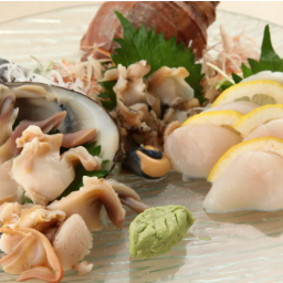 秋は美味しいものがたくさん！この季節のお集りに、活あわび×焼きホタテ　貝コース5000円(税込)