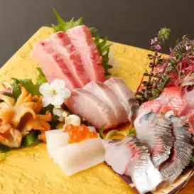 "Rare and Exquisite Fish" Luxurious Grouper Hot Pot Course: 8,800 yen (tax included)