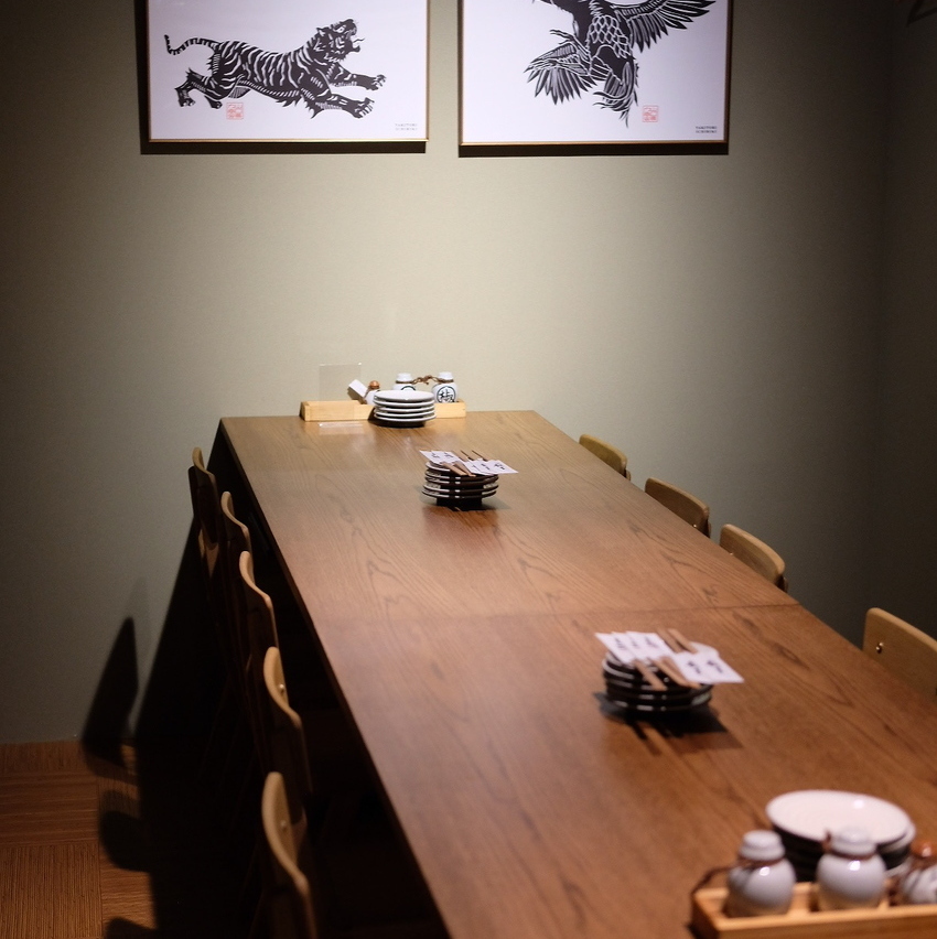 プライベートなお食事から個室でご宴会まで楽しめる『焼鳥一力』